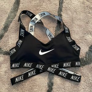 Nike sports bra. Barely worn size xs